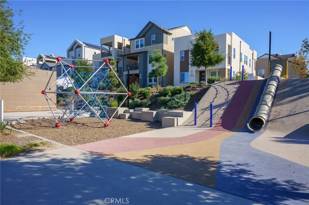 398 Merit, Irvine, California 92618 home-pic-41